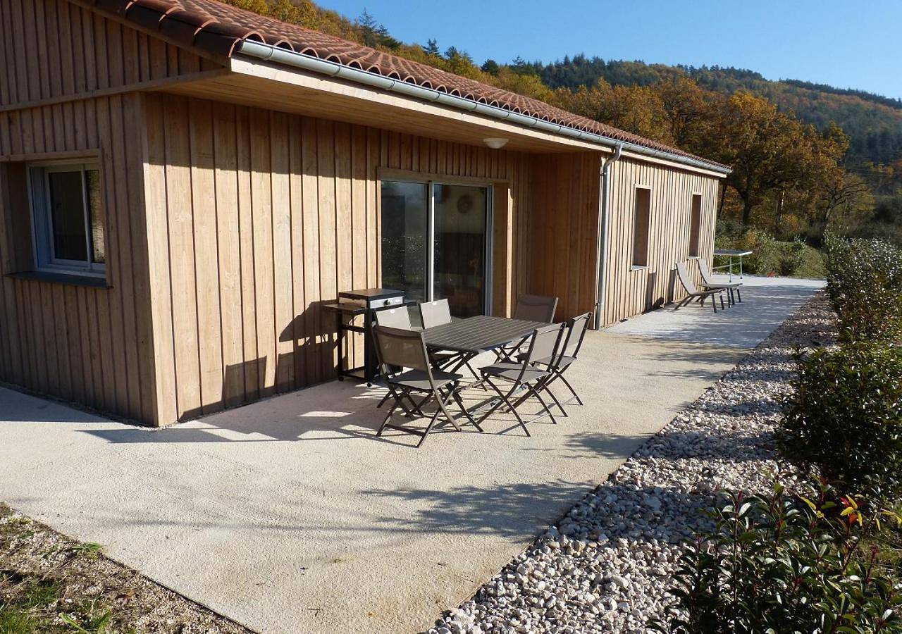 Two-Bedroom House in Tour-de-Faure, Quercy