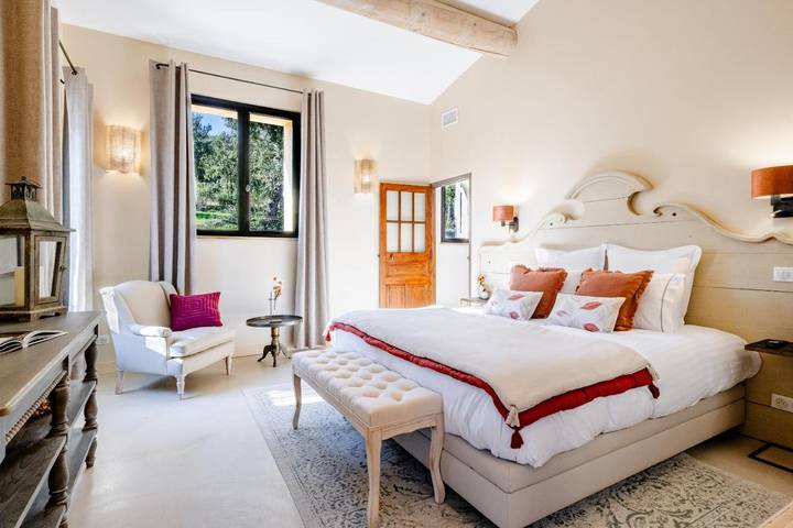 Chambre d’hôte pour 2 personnes, avec jardin ainsi que piscine et vue à Bonnieux - 2