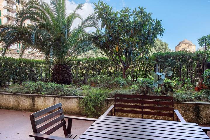 Ferienwohnung für 4 Personen, mit Terrasse in Arenzano