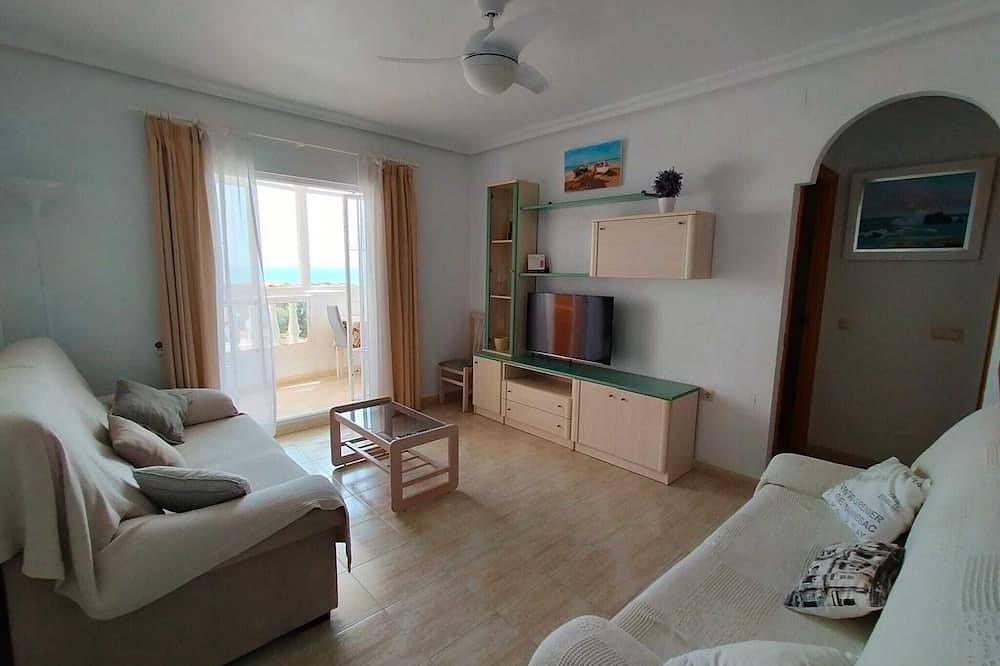 Apartamento entero, Park Beach. El apartamento hace esquina y tiene vistas al mar. in Torrevieja, Costa Blanca