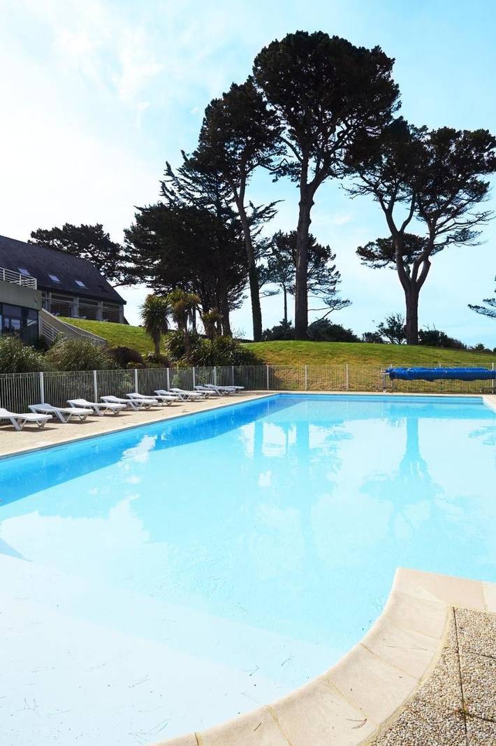 Parc de vacances pour 6 personnes, avec sauna ainsi que jardin et piscine, animaux acceptés à Locmaria-Plouzané - 2