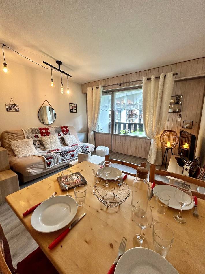 Hel lejlighed, Entire Apartment: Studio in Samoëns, France in Samoëns, Bonneville området