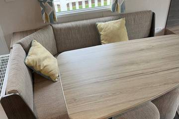 Log Cabin for 6 People in Edinburgh and Lothian, Photo 3