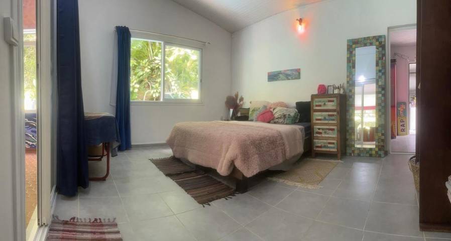 Gîte pour 2 personnes, avec jardin et terrasse ainsi que vue et piscine, animaux acceptés à Petit-Bourg - 4