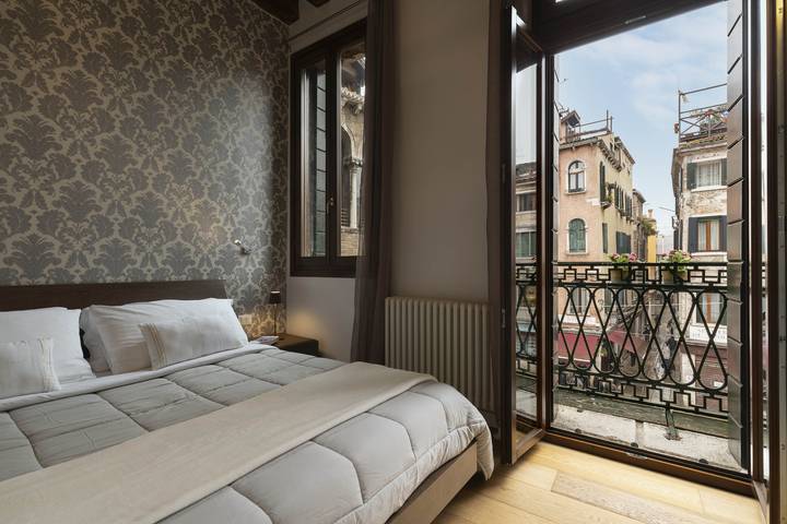 Holiday rental for 6 people, with balcony in Venice