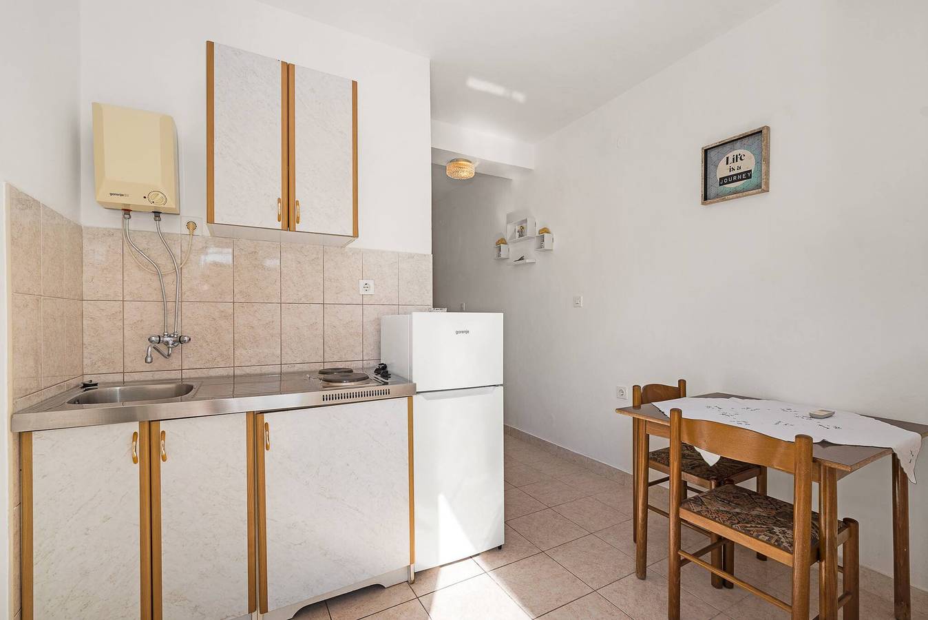 Ganzes Studio, Apartments Jagoda - studio apartment in Sibenik, Šibenik-Knin