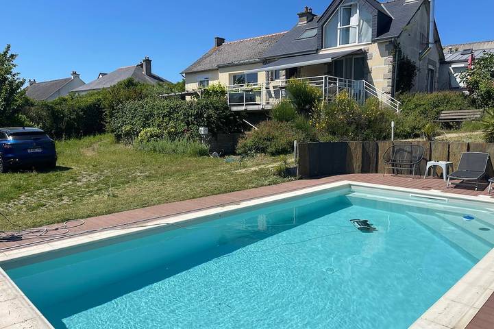 Très belle maison avec piscine près des plages desaint-Jacut de la Mer in Saint-Jacut-de-la-Mer, Région de Dinan