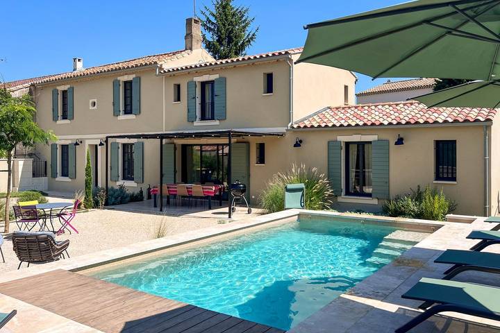 Maison de vacances pour 8 personnes, avec Terrasse et Piscine à Fontvieille