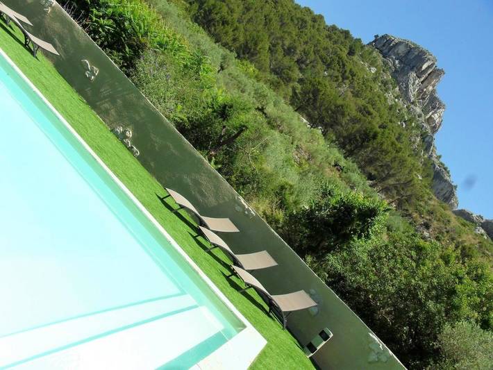 Gîte pour 4 personnes, avec jardin et piscine à Fontaine-de-Vaucluse - 2