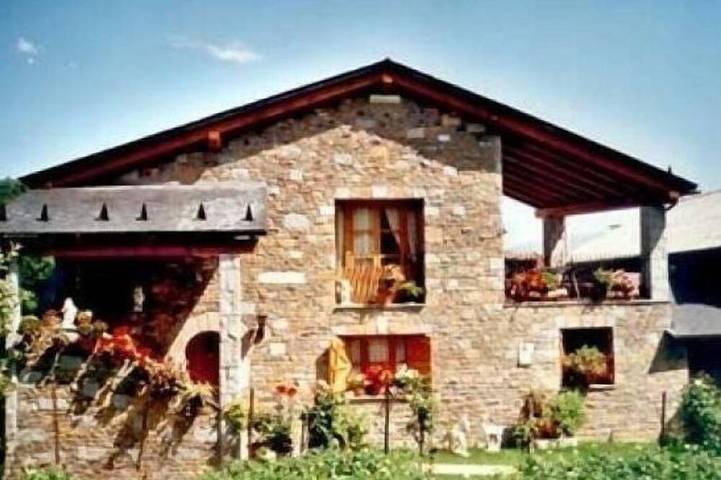 Gîte pour 6 personnes, avec jardin à Chía