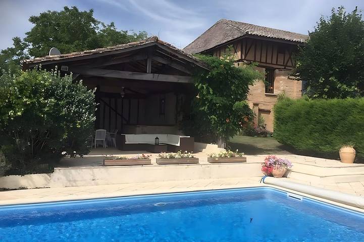 Location de vacances pour 4 personnes, avec Jardin à Saint-Étienne-de-Fougères