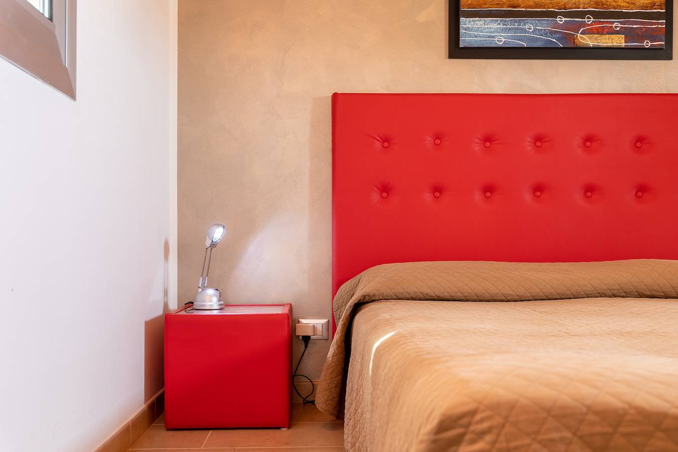 Ganze Wohnung, Ferienwohnung 'Appartamento Sole' mit Meerblick, Wlan und Klimaanlage in Punta Secca, Santa Croce Camerina
