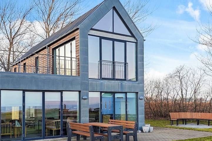 Ferienhaus für 6 Personen, mit Terrasse und Whirlpool - 1