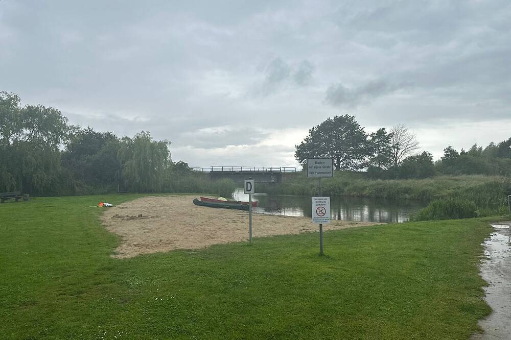 Ganze Wohnung, Gemütliches barrierefreies Apartment nahe der Peene – Komfort für Zwei in Neukalen, Kummerower See