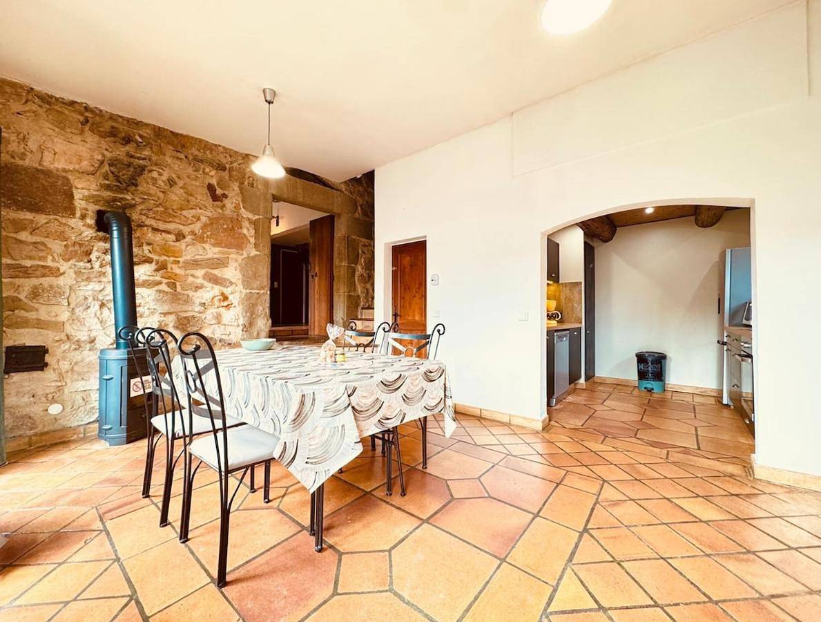 Appartement entier, Two-Bedroom Apartment in Bize-Minervois, Côte méditerranéenne (France)