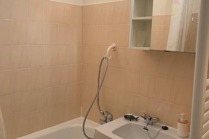 Gîte pour 5 personnes, avec balcon et piscine dans Plage Chambre d'Amour - 4