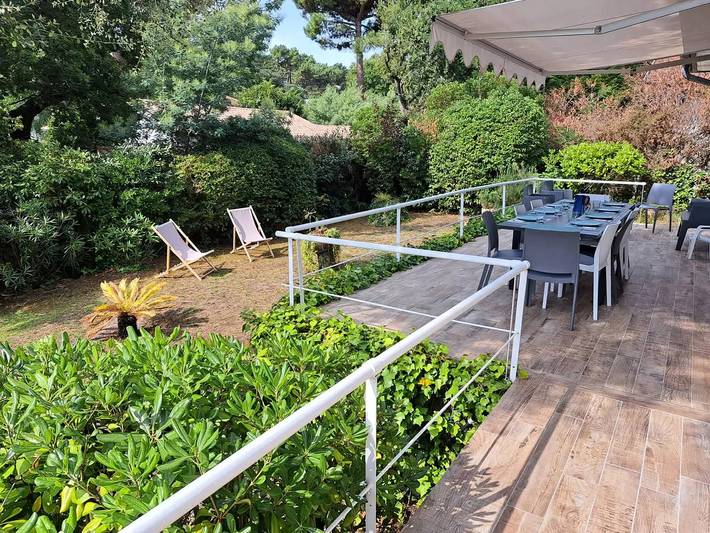 Villa pour 12 personnes, avec Terrasse ainsi que Jardin et Vue dans Le Moulleau
