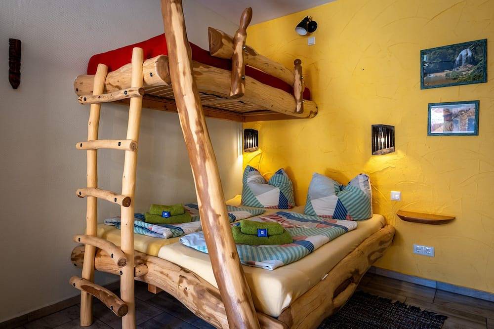 Dreibettzimmer - Pension Cubana in Rothenburg/Oberlausitz, Oberlausitz-Niederschlesien