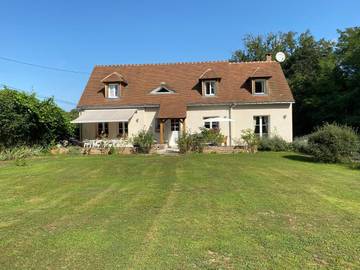 Chambre d’hôte pour 3 personnes, avec vue et jardin à Cangey