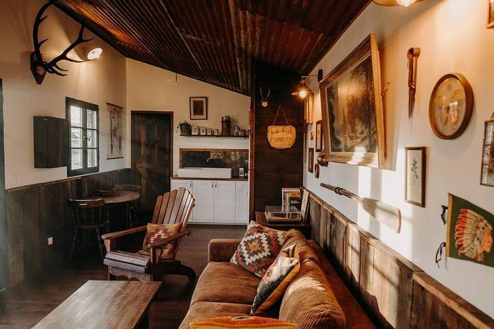 Location de vacances pour 4 personnes, avec vue sur le lac ainsi que vue et jardin à Busserolles - 2