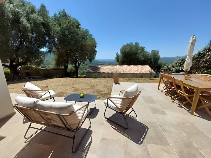 Villa pour 6 personnes, avec terrasse et jardin, animaux acceptés