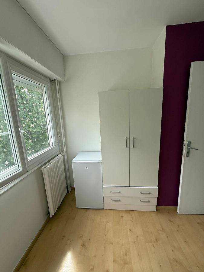 Appartement entier, Apartment in Saint-Herblain, Région de Nantes