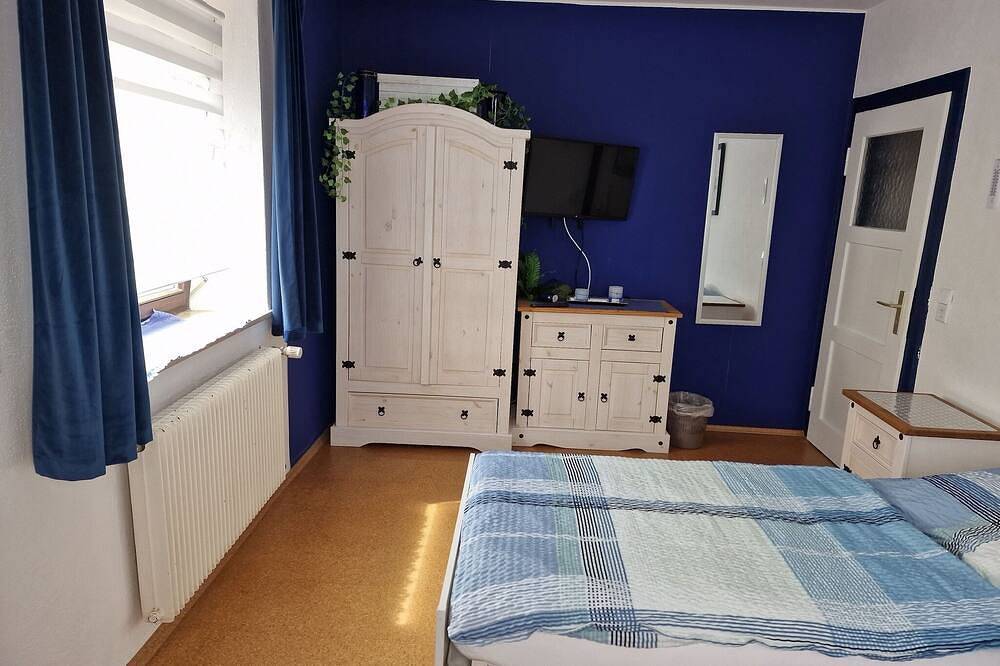 Ganze Wohnung, Kinderfreundliche Ferienwohnung mit familiärem Ambiente in Grettstadt, Fränkisches Weinland