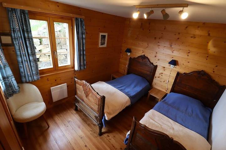 Gîte pour 12 personnes, avec balcon dans Chandolin - 2
