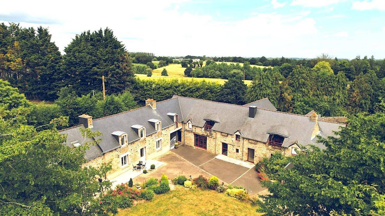 Family Suite in La Celle-sous-Gouzon, Région de Guéret