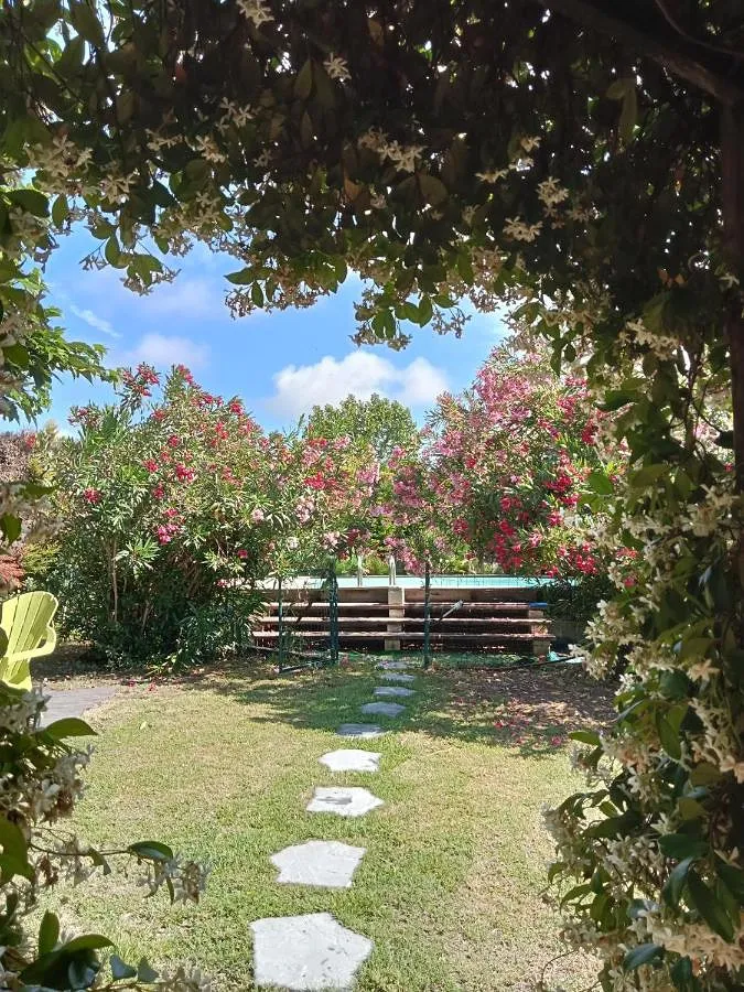 Casa de vacaciones para 7 personas, con piscina y jardín - 1