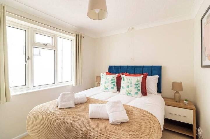 Ganze Wohnung, Incredible Sea View 2 bedroom Beach Apartment in Boscombe, Bournemouth