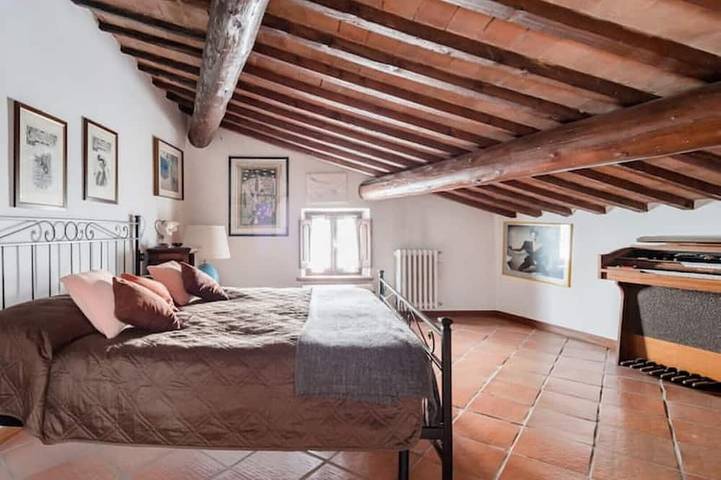 Entire Historic Residence in Tuscany (Val d'Orcia),in the Heart of Montepulciano in Montepulciano, Province de Sienne