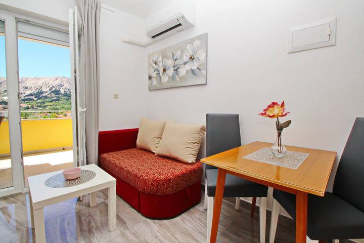 Ganze Wohnung, Charmante Wohnung Brnic Nr. 7 - mit Balkon und Meerblick in Baska, Krk