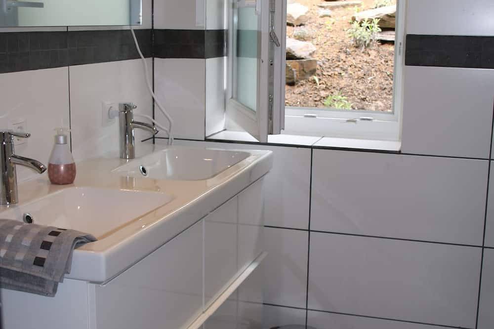 Ferienhaus \"Abendrot\" für 4 Personen Mosel - Löf Wanderurlaub in Burg Eltz, Löf