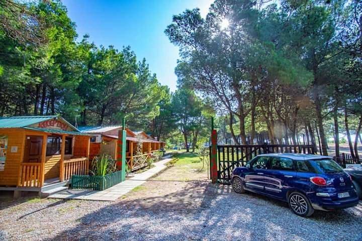 Saranda Beach Bungalow in Donji Štoj, Opština Ulcinj
