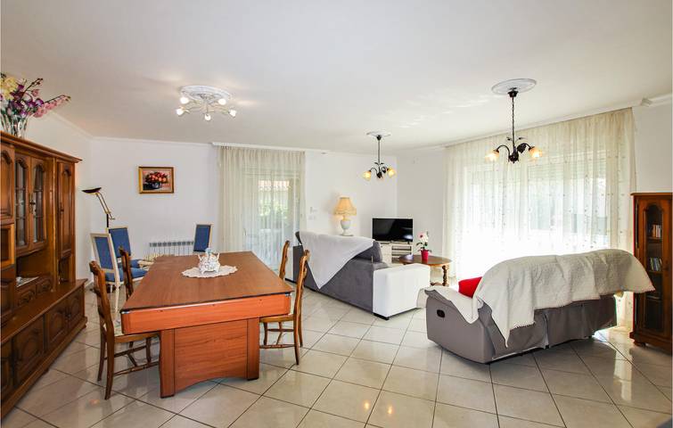 Maison de vacances pour 6 personnes, avec jardin ainsi que piscine et terrasse dans l' Isère - 4