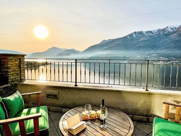 Appartamento per 6 persone, con piscina e terrazza a Dervio