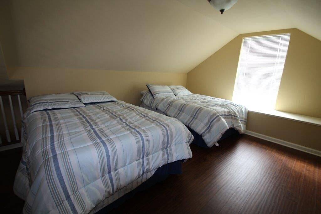 Ganze Wohnung, Die Blue Water Villa B befindet sich gegenüber vom Strand in Grand Isle in Grand Isle, Jefferson Parish