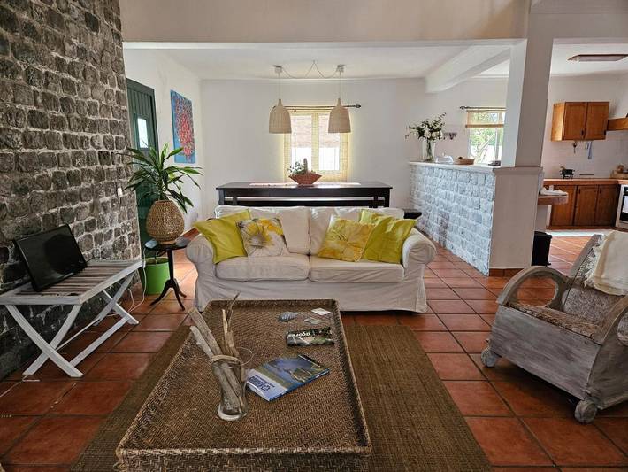 Maison d’hôte pour 6 personnes, avec jardin dans Mosteiros