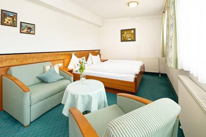 Ferienhaus für 3 Personen, mit Sauna und Garten sowie Balkon und Whirlpool