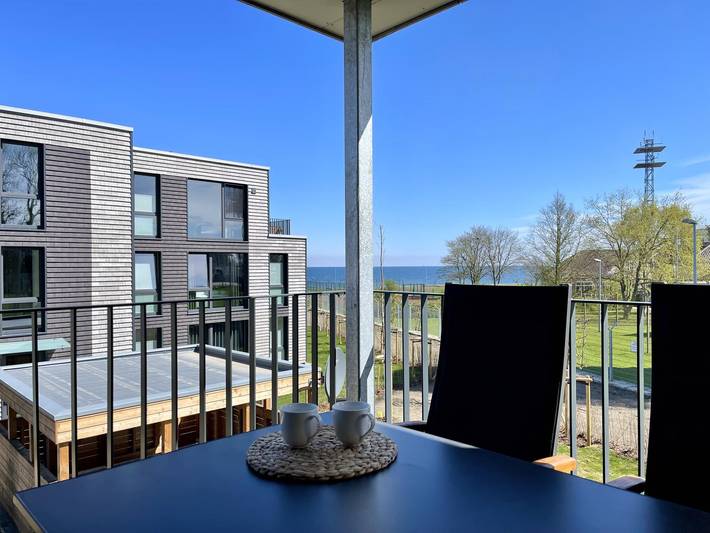Ferienwohnung für 4 Personen, mit Meerblick und Balkon sowie Sauna