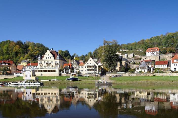 Ferienhaus für 4 Personen, mit Balkon und Terrasse sowie Garten und Ausblick in Lohmen (Sachsen) - 2