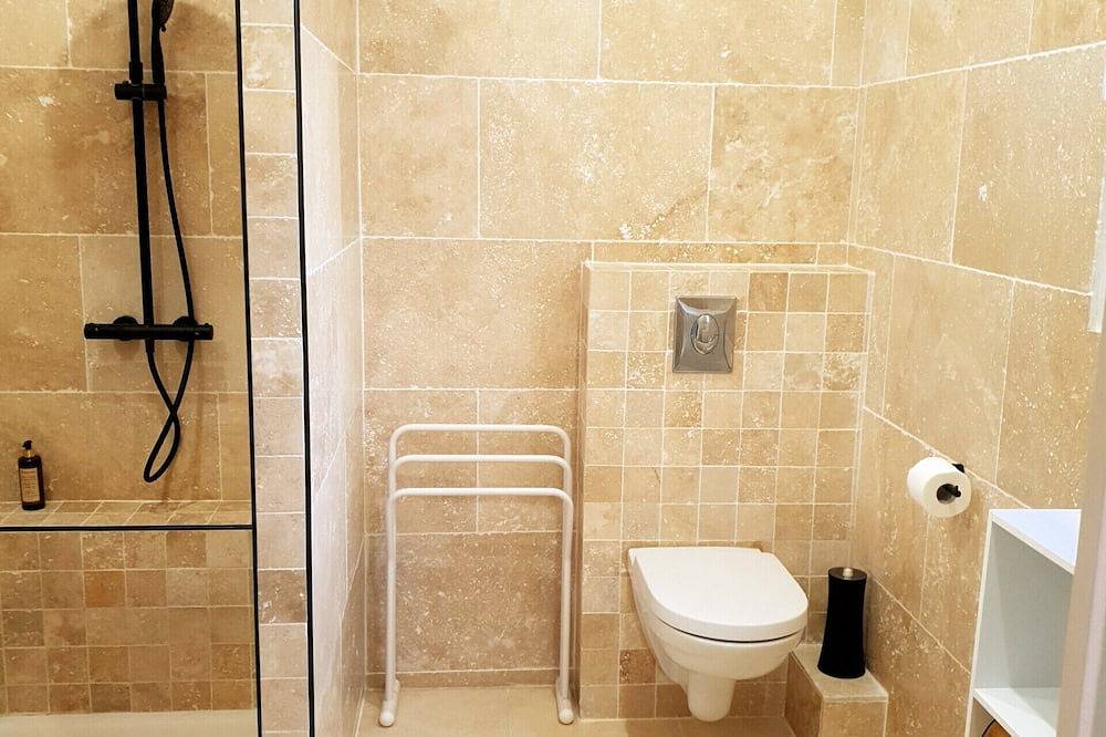 King-Cama de Matrimonio o Dos Camas-Baño privado con ducha-Terraza in Macinaggio, Rogliano