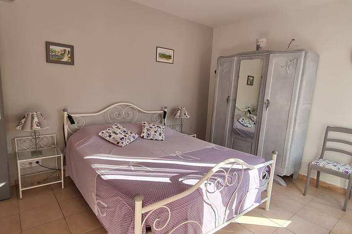 Location de vacances pour 4 personnes, avec jardin et terrasse à Cardet - 2