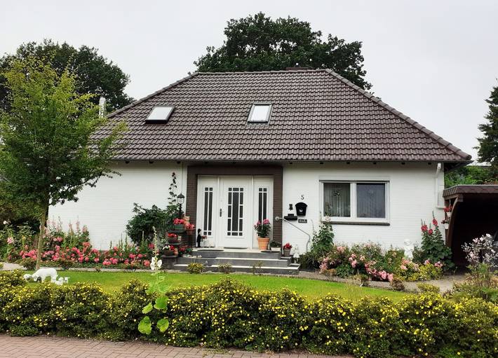 Hütte für 2 Personen, mit Terrasse und Garten in Schleswig-Holstein
