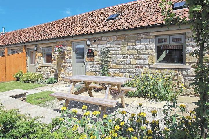 Cottage for 2 people, with pets in Scalby