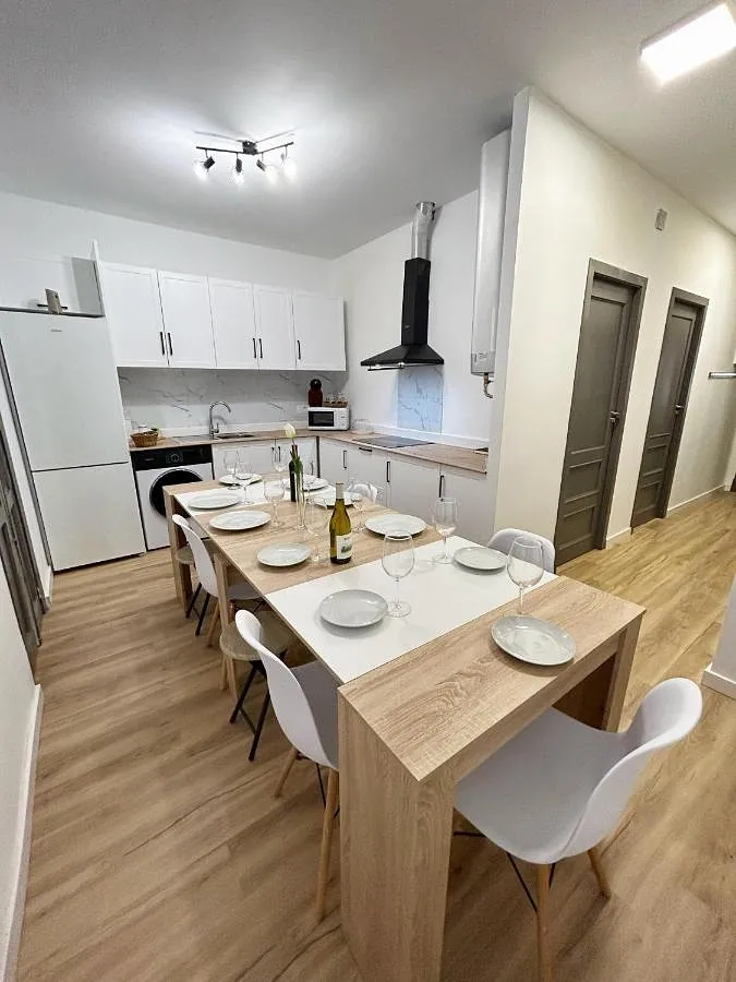 Apartamento de vacaciones para 12 personas, con balcón y vistas - 1