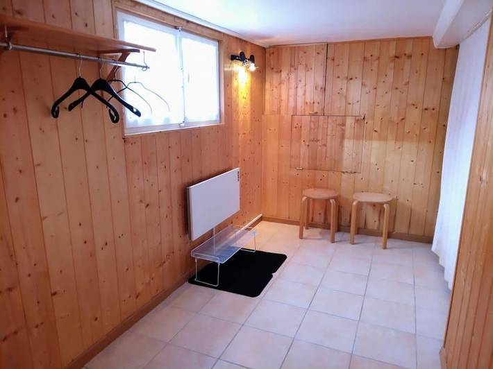 Gîte pour 5 personnes, avec jardin ainsi que terrasse et jacuzzi à Châtel-Saint-Denis - 2