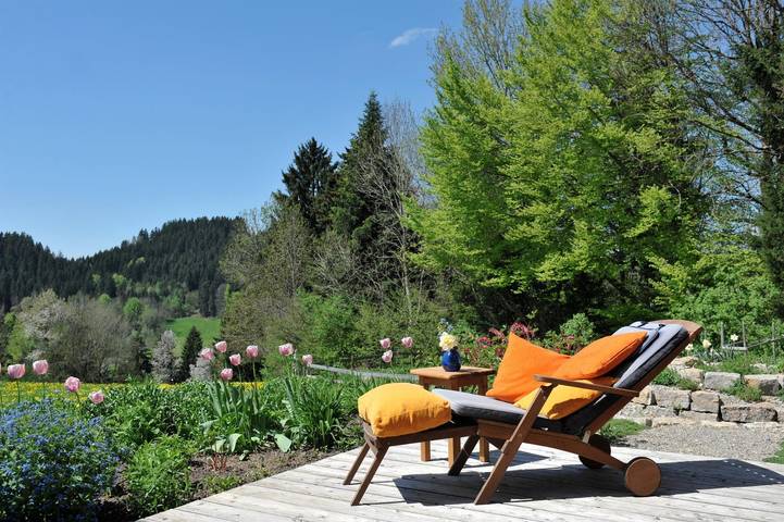 Ferienwohnung für 6 Personen, mit Terrasse und Garten in Maierhöfen