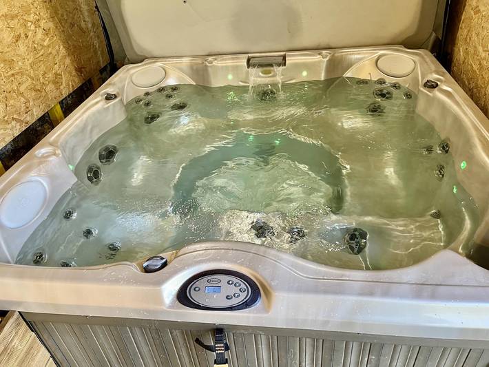 Le Clos 15 pers : jacuzzi, billard in Tessy-Bocage, Région de Saint-Lô